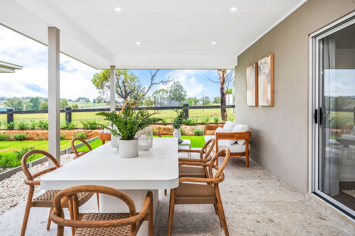 Expert Builder | The 4 Big Advantages of Acreage Homes