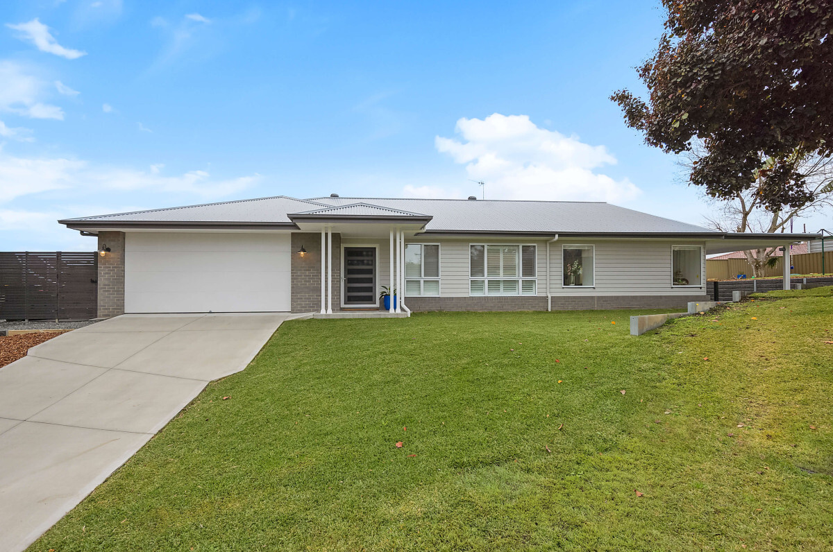 Client Build | Ryan & Ally's Spacious Family Home