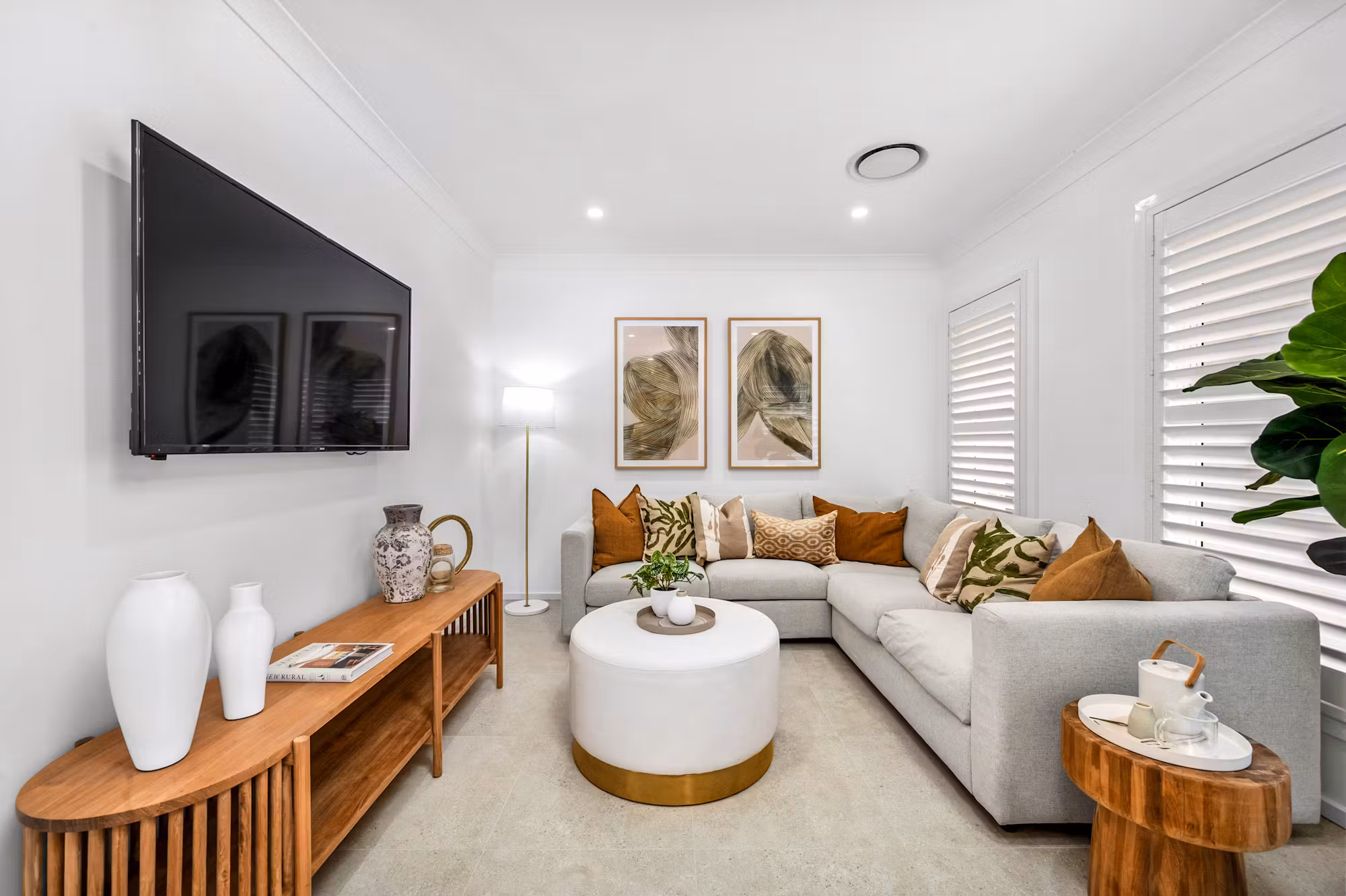 Newport220Lochinvar-2