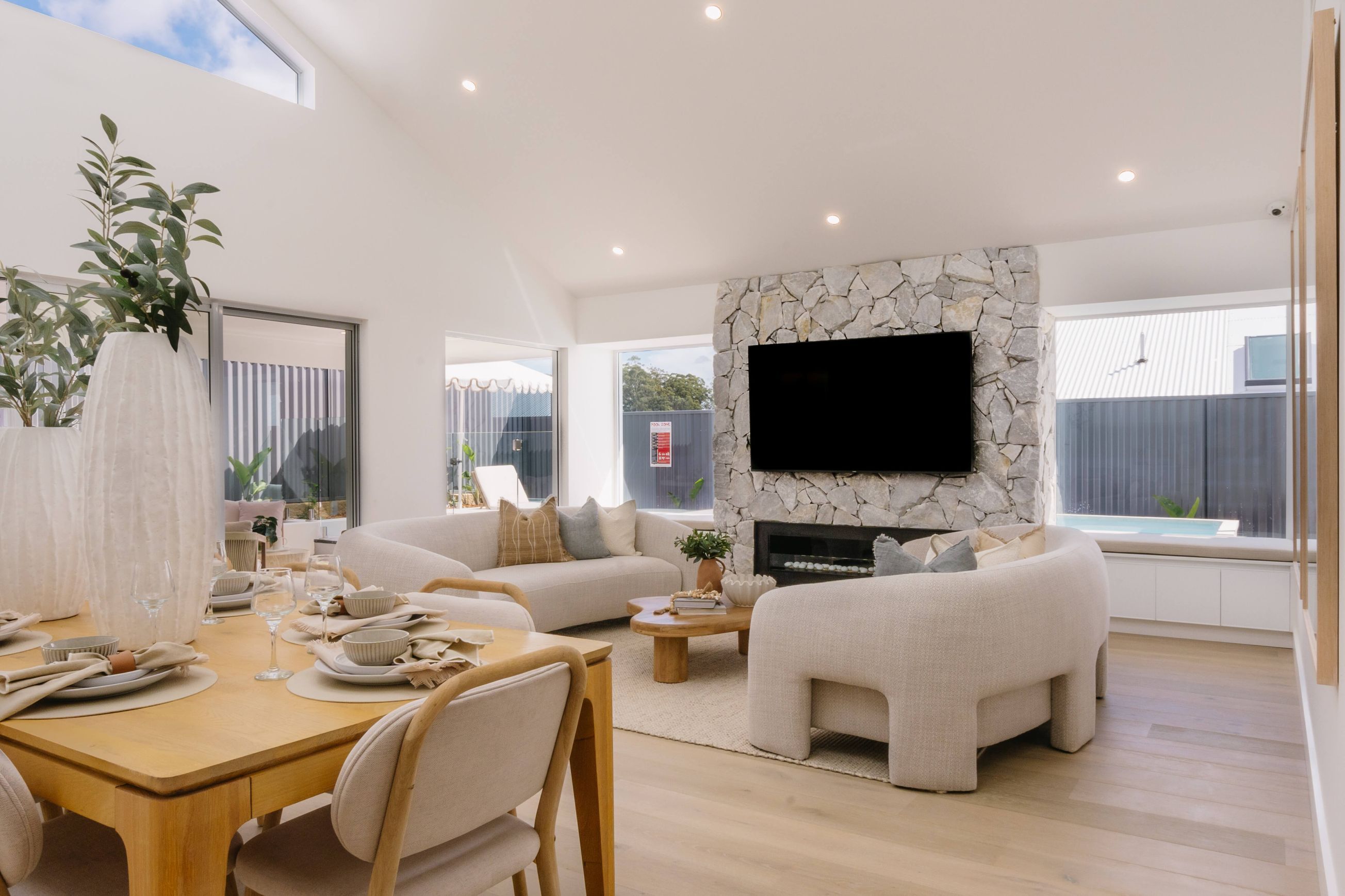 HH-DISPLAY-PORTMAC-KENNETH (12)