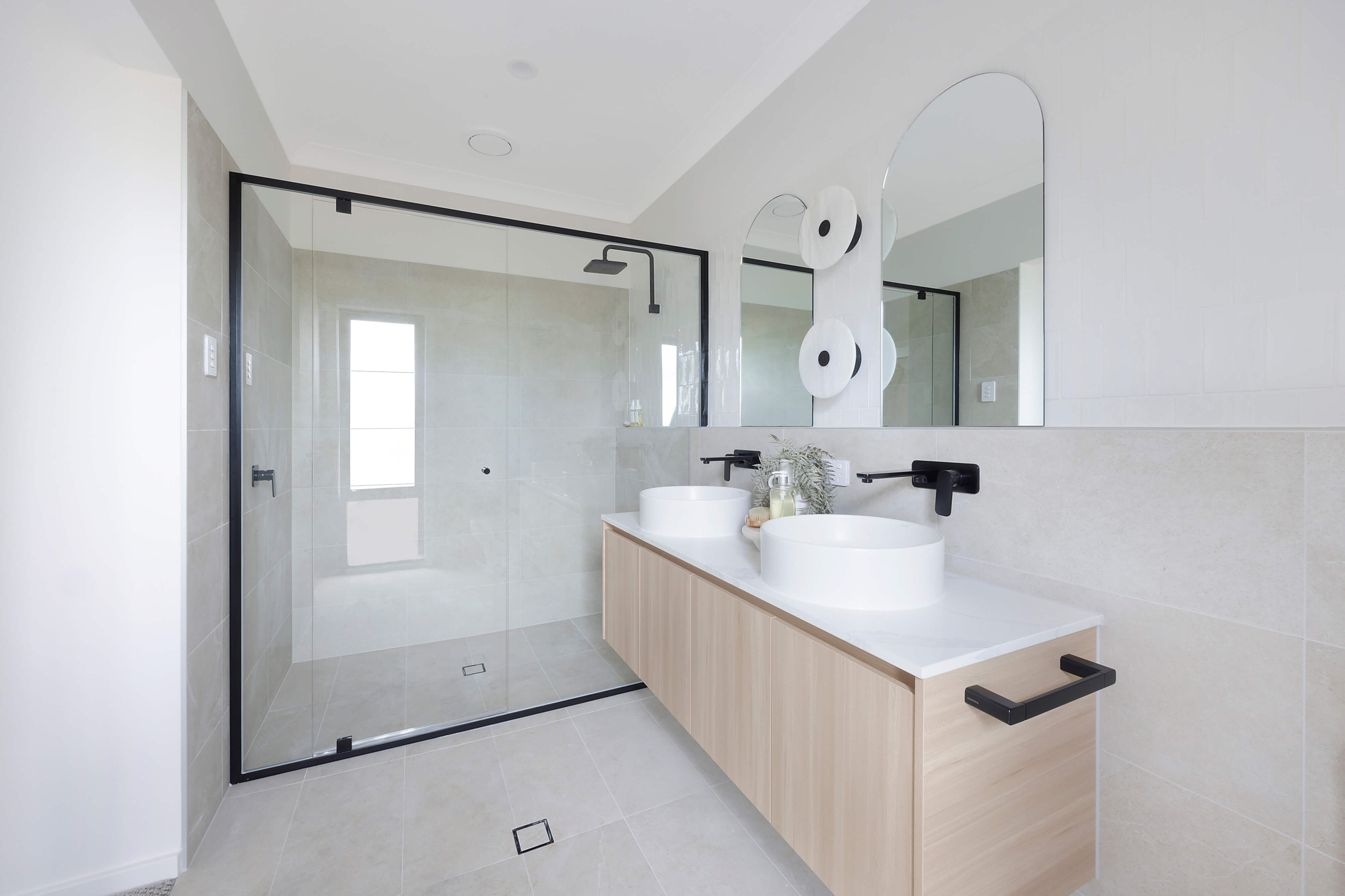 Hunter Homes Scone Display Bathroom