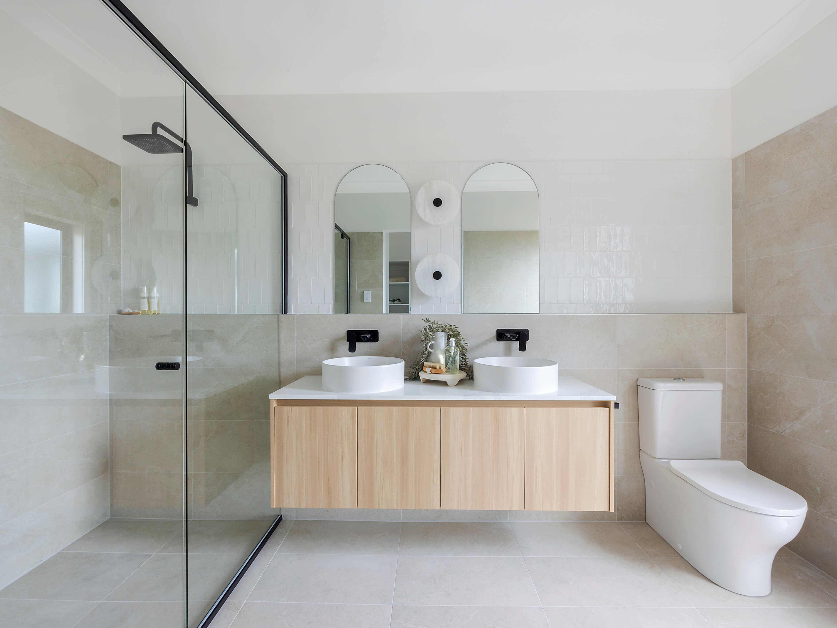 Hunter Homes Scone Display Bathroom