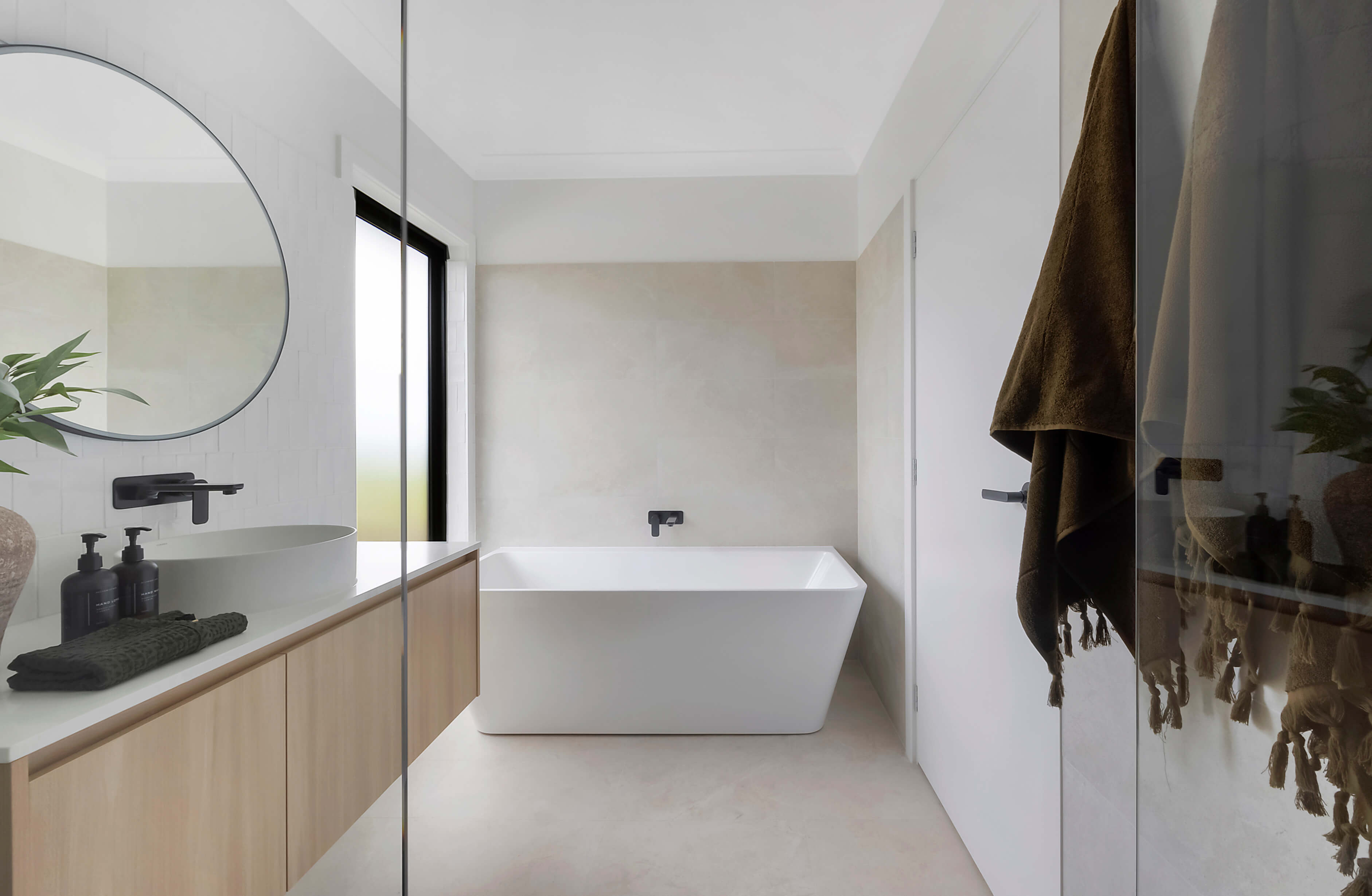 Hunter Homes Scone Display Bathroom