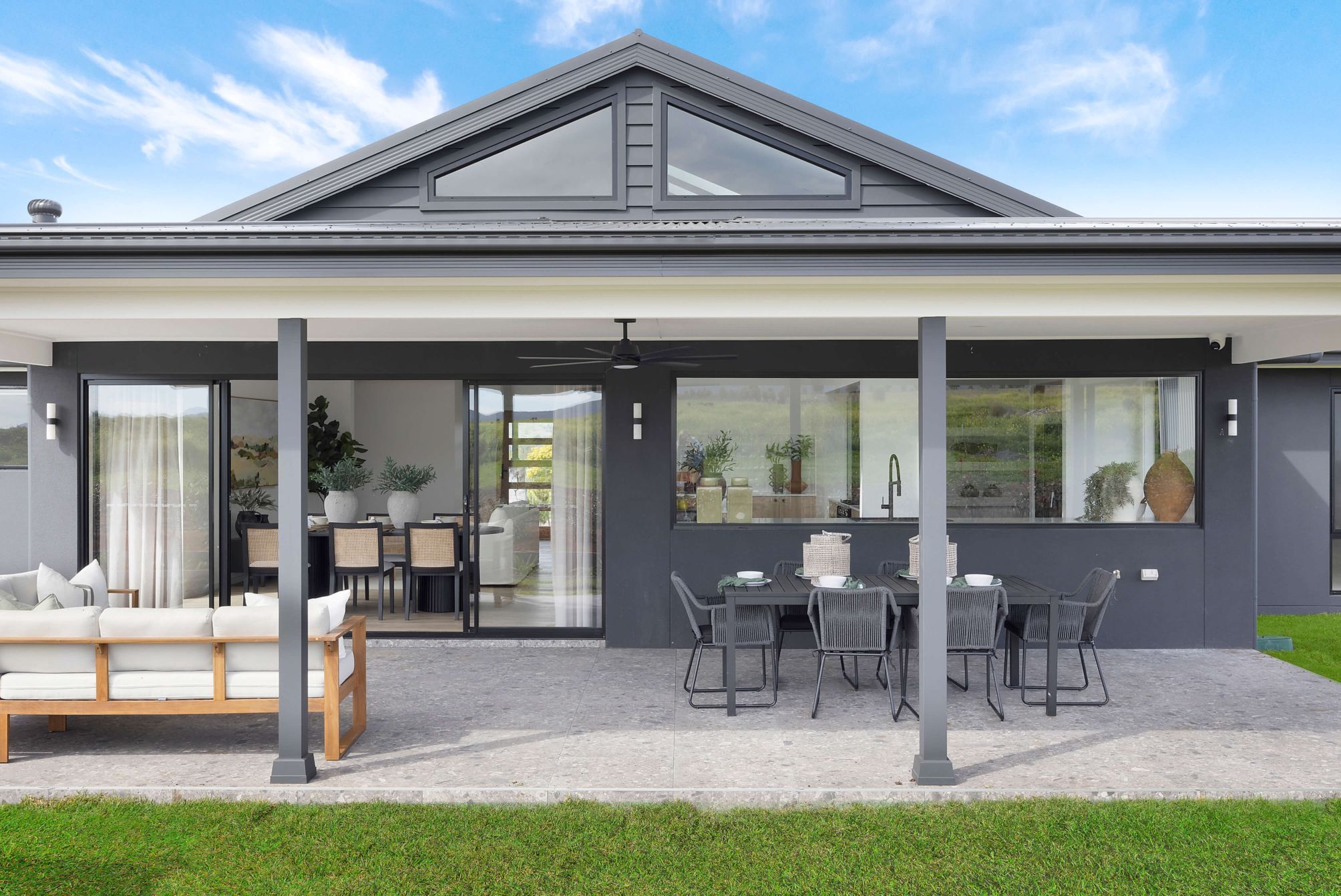 Martins Grange bottom image