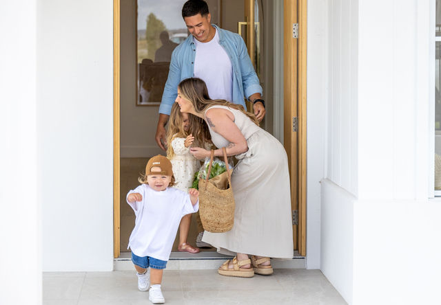 Lifestyle-Family-Home (2)